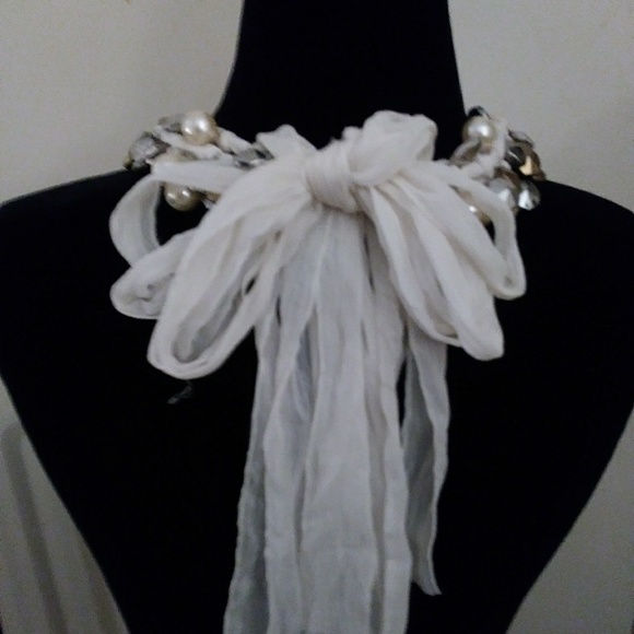 Necklace - Picture 2 of 4